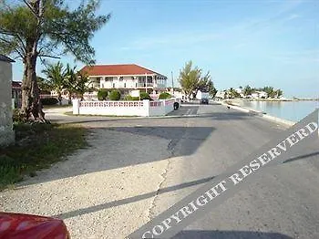 Buttonwood Reserve Condominiums Eleuthera Hotel apartamentowy